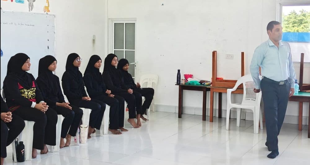 ކުށްމަދު އަމާން މުޖުތަމައަކަށް ދަރިވަރުން ހޭލުންތެރިކުރުވުމަށް ނ. މަގޫދޫ ސުކޫލުގެ ލީޑާސް ޕްރޮގްރާމުގެ ދަރިވަރުންނަށް މައުލޫމާތުދީފި