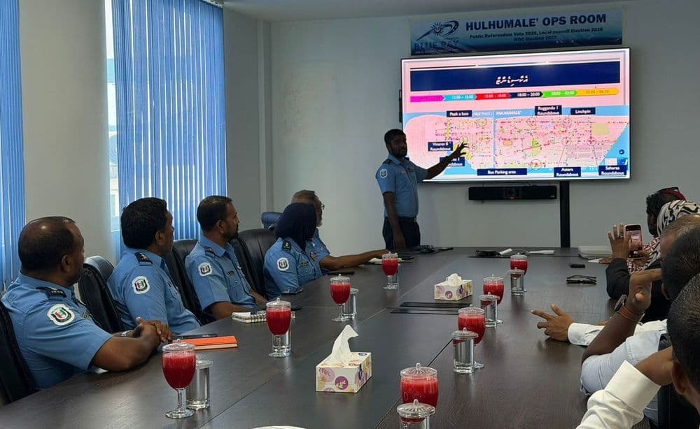 ހުޅުމާލޭގައި ހިނގާ އެކްސިޑެންޓުތައް މަދުކުރުމަށް މަސައްކަތްކުރުމަށް އެޗްޑީސީއާއެކު ފުލުހުން މަޝްވަރާ ބައްދަލުވުމެއް ބާއްވައިފި